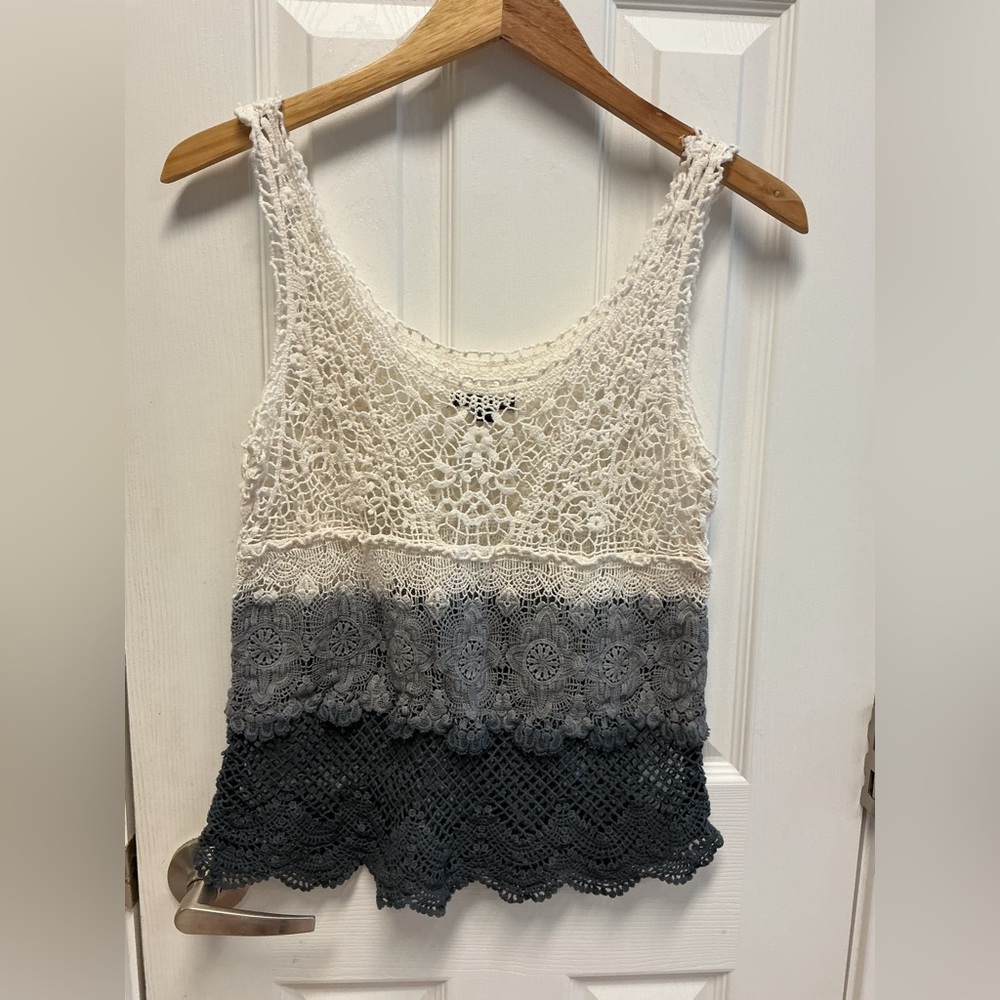 Crochet Ombré SZ M Tank Top American Eagle Coastal Boho cropped